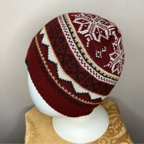 Muk Luk Burgundy Knit Hat Beanie Cozy Winter - Picture 3 of 10